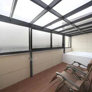 Cube Otel