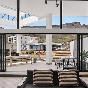 Penthouse - Mountain Views - Pool - Braai